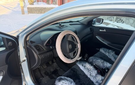 Hyundai Solaris II рестайлинг, 2014 год, 895 000 рублей, 5 фотография