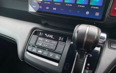 Honda Stepwgn IV, 2015 год, 1 649 000 рублей, 15 фотография