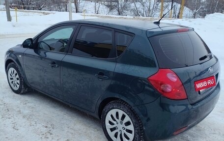 KIA cee'd I рестайлинг, 2009 год, 650 000 рублей, 4 фотография