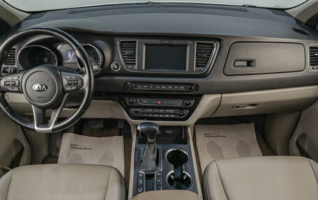 KIA Carnival III, 2019 год, 2 899 000 рублей, 10 фотография