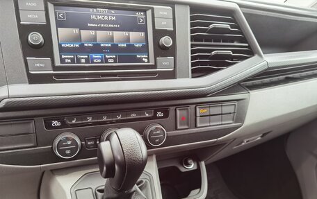 Volkswagen Caravelle T6 рестайлинг, 2021 год, 5 769 000 рублей, 10 фотография