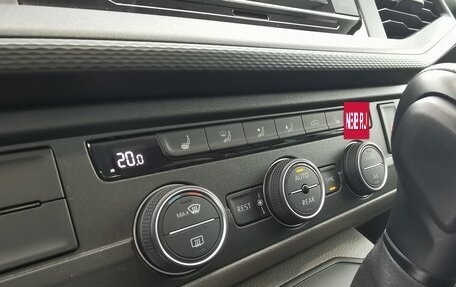 Volkswagen Caravelle T6 рестайлинг, 2021 год, 5 769 000 рублей, 11 фотография