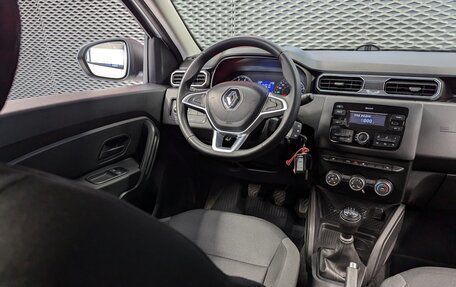 Renault Duster, 2022 год, 1 555 000 рублей, 13 фотография