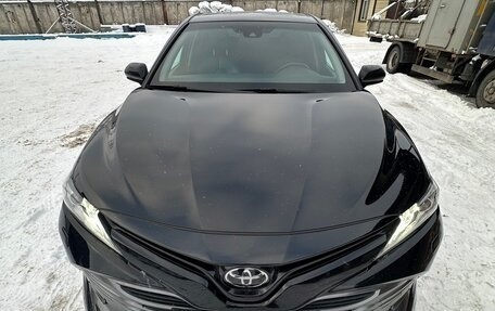 Toyota Camry, 2018 год, 2 550 000 рублей, 4 фотография