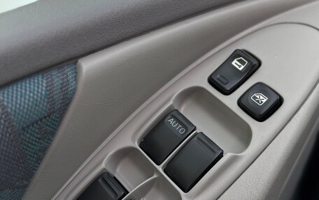 Nissan Almera Tino i, 2002 год, 349 000 рублей, 14 фотография