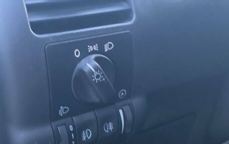 Opel Zafira A рестайлинг, 2004 год, 300 000 рублей, 9 фотография