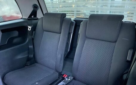 Opel Zafira A рестайлинг, 2004 год, 300 000 рублей, 26 фотография