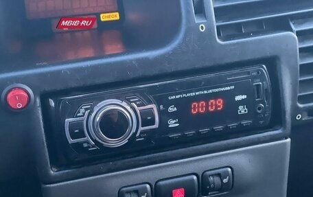 Opel Zafira A рестайлинг, 2004 год, 300 000 рублей, 18 фотография