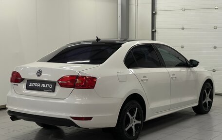 Volkswagen Jetta VI, 2012 год, 749 000 рублей, 4 фотография