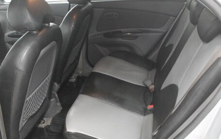 KIA Rio II, 2010 год, 670 000 рублей, 9 фотография