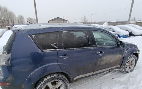 Mitsubishi Outlander III рестайлинг 3, 2008 год, 700 000 рублей, 3 фотография