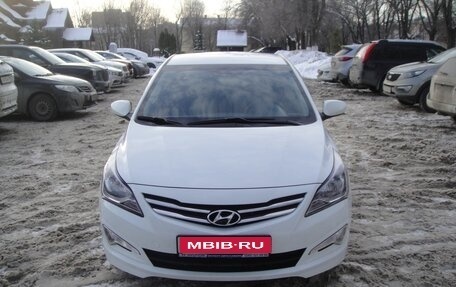 Hyundai Solaris II рестайлинг, 2016 год, 1 100 000 рублей, 1 фотография