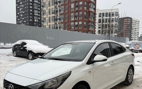 Hyundai Solaris II рестайлинг, 2020 год, 1 550 000 рублей, 1 фотография