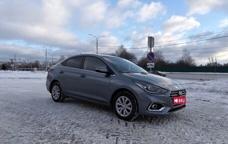 Hyundai Solaris II рестайлинг, 2017 год, 1 030 000 рублей, 1 фотография