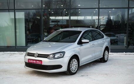 Volkswagen Polo VI (EU Market), 2013 год, 800 000 рублей, 1 фотография