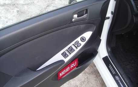 Hyundai Solaris II рестайлинг, 2016 год, 1 100 000 рублей, 6 фотография