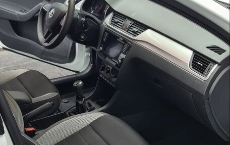 Skoda Rapid I, 2019 год, 1 500 000 рублей, 22 фотография