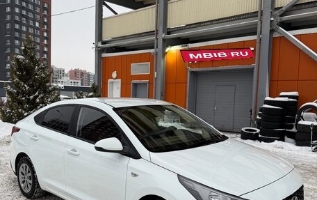 Hyundai Solaris II рестайлинг, 2020 год, 1 550 000 рублей, 3 фотография