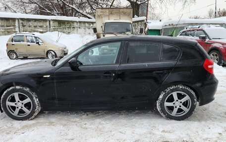 BMW 1 серия, 2010 год, 950 000 рублей, 3 фотография