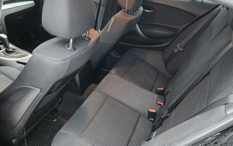 BMW 1 серия, 2010 год, 950 000 рублей, 6 фотография