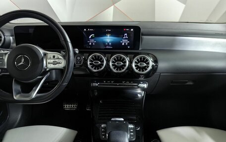 Mercedes-Benz CLA, 2020 год, 3 050 000 рублей, 15 фотография