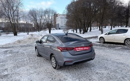 Hyundai Solaris II рестайлинг, 2017 год, 1 030 000 рублей, 5 фотография