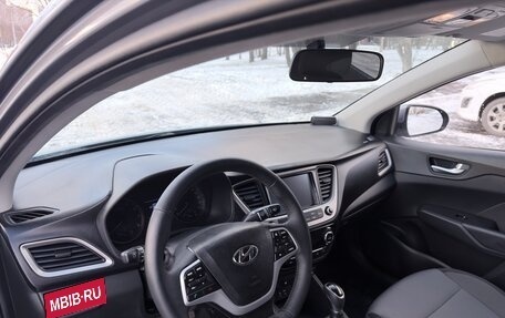 Hyundai Solaris II рестайлинг, 2017 год, 1 030 000 рублей, 9 фотография