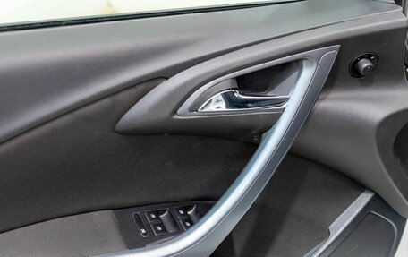 Opel Astra J, 2013 год, 630 000 рублей, 16 фотография