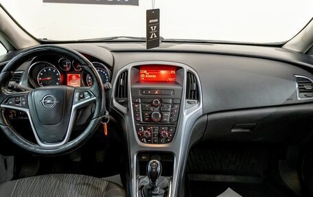Opel Astra J, 2013 год, 630 000 рублей, 13 фотография
