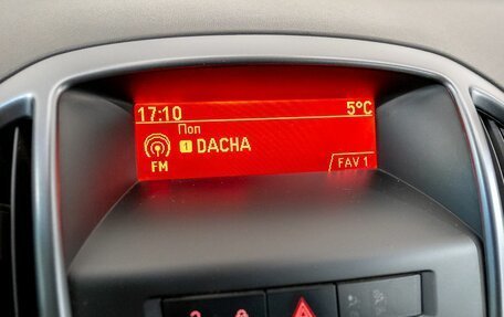 Opel Astra J, 2013 год, 630 000 рублей, 23 фотография