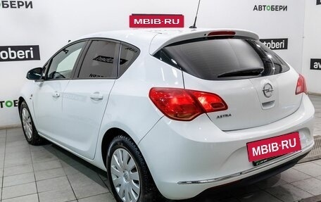 Opel Astra J, 2013 год, 630 000 рублей, 7 фотография