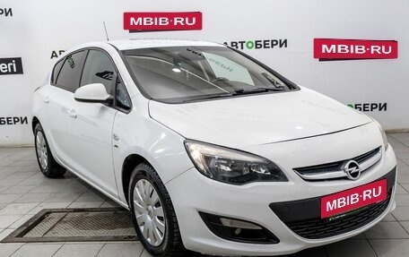 Opel Astra J, 2013 год, 630 000 рублей, 3 фотография