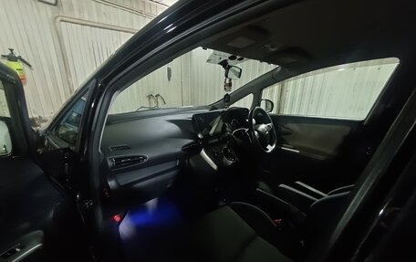 Toyota Wish II, 2011 год, 1 450 000 рублей, 12 фотография