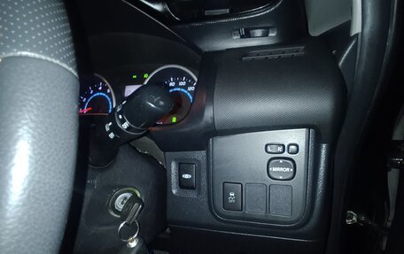 Toyota Wish II, 2011 год, 1 450 000 рублей, 19 фотография