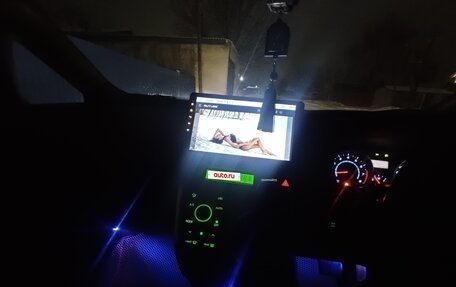 Toyota Wish II, 2011 год, 1 450 000 рублей, 18 фотография