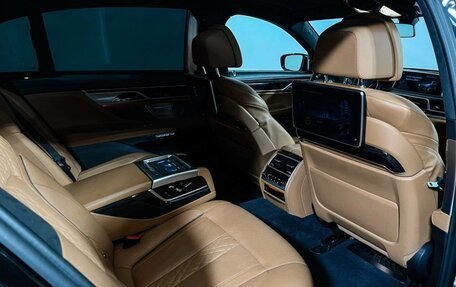 BMW 7 серия, 2017 год, 3 700 000 рублей, 6 фотография