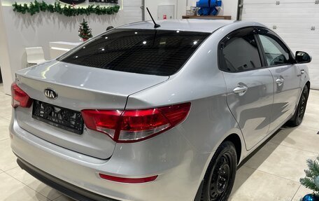 KIA Rio III рестайлинг, 2015 год, 1 049 000 рублей, 6 фотография