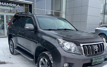Toyota Land Cruiser Prado 150 рестайлинг 2, 2010 год, 2 298 000 рублей, 3 фотография