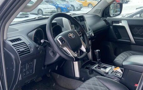 Toyota Land Cruiser Prado 150 рестайлинг 2, 2010 год, 2 298 000 рублей, 9 фотография