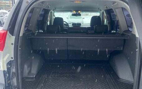 Toyota Land Cruiser Prado 150 рестайлинг 2, 2010 год, 2 298 000 рублей, 14 фотография