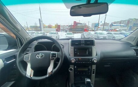 Toyota Land Cruiser Prado 150 рестайлинг 2, 2010 год, 2 298 000 рублей, 10 фотография