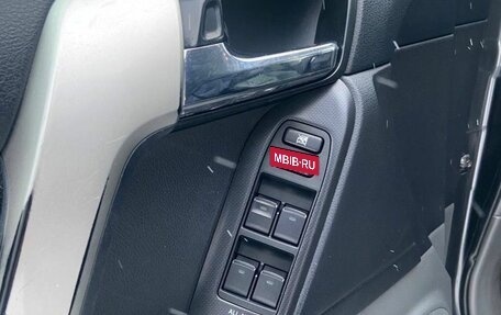 Toyota Land Cruiser Prado 150 рестайлинг 2, 2010 год, 2 298 000 рублей, 16 фотография