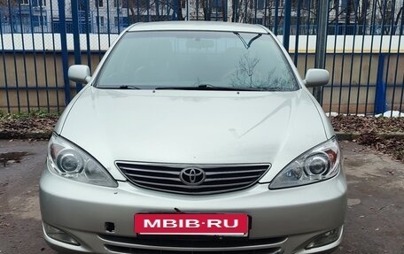 Toyota Camry V40, 2001 год, 650 000 рублей, 2 фотография