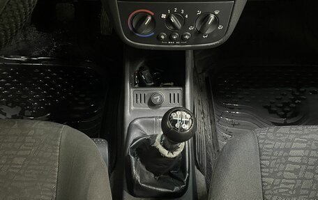 Opel Corsa C рестайлинг, 2001 год, 290 000 рублей, 14 фотография