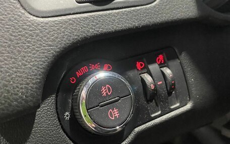 Opel Insignia II рестайлинг, 2010 год, 649 856 рублей, 11 фотография