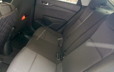 Hyundai Solaris II рестайлинг, 2020 год, 1 380 000 рублей, 11 фотография