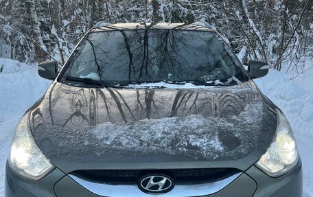 Hyundai ix35 I рестайлинг, 2010 год, 1 180 000 рублей, 2 фотография