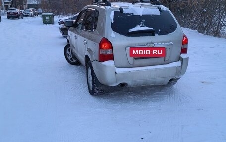 Hyundai Tucson III, 2005 год, 850 000 рублей, 3 фотография