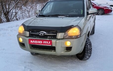 Hyundai Tucson III, 2005 год, 850 000 рублей, 4 фотография