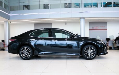 Toyota Camry, 2025 год, 4 990 000 рублей, 6 фотография